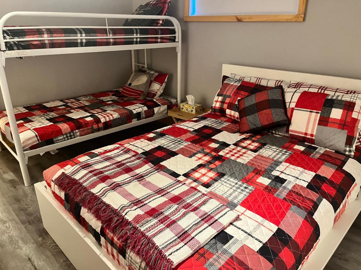 Appartement Mont Edouard, Hebergement Paisible A La Montagne LʼAnse-Saint-Jean Exteriör bild