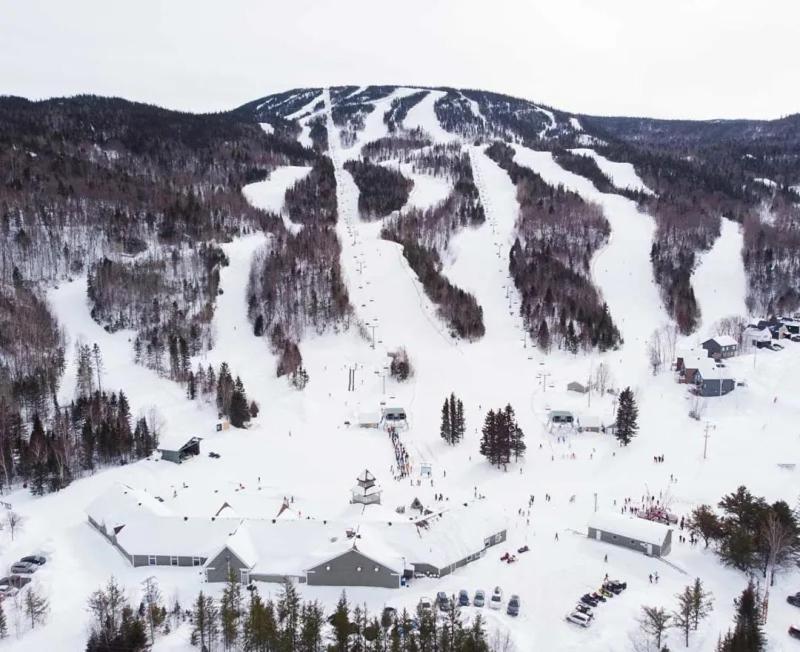 Appartement Mont Edouard, Hebergement Paisible A La Montagne LʼAnse-Saint-Jean Exteriör bild